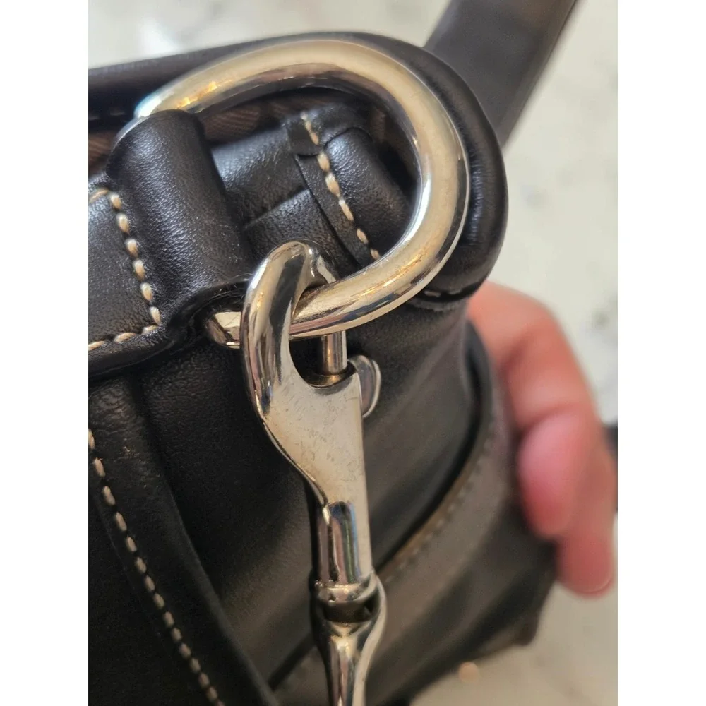 Vintage 2005 Coach Soho Buckle Flap Crossbody Bag 4786 Black Leather Y2K